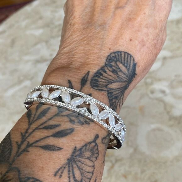 Anne Klein Silver Tone & Pearls Hinged Cuff Bracelet - Picture 4 of 9